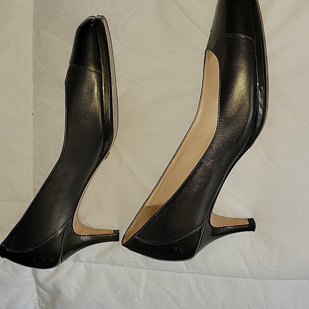 Cole Haan Women's Olive Green Heels - Picture 4 of 12